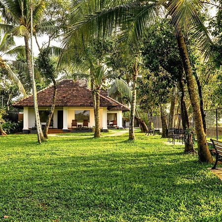Paadam By The Backwaters Kumarakom Exterior foto